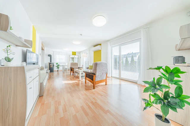 Prodej rodinného domu 117 m² s pozemkem 1389 m²