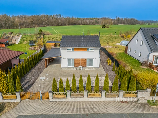 Prodej rodinného domu 117 m² s pozemkem 1389 m²