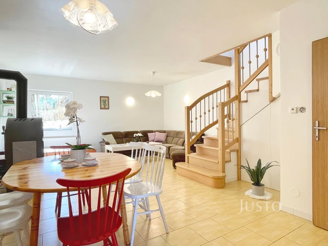 Prodej rodinného domu 98 m² s pozemkem 625 m²