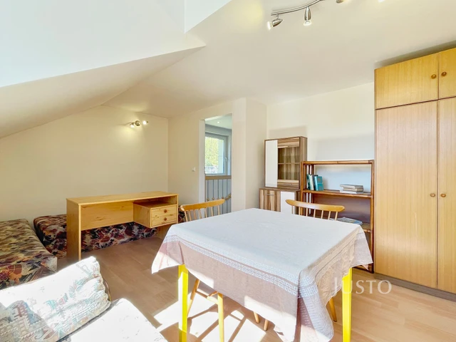 Prodej rodinného domu 98 m² s pozemkem 625 m²