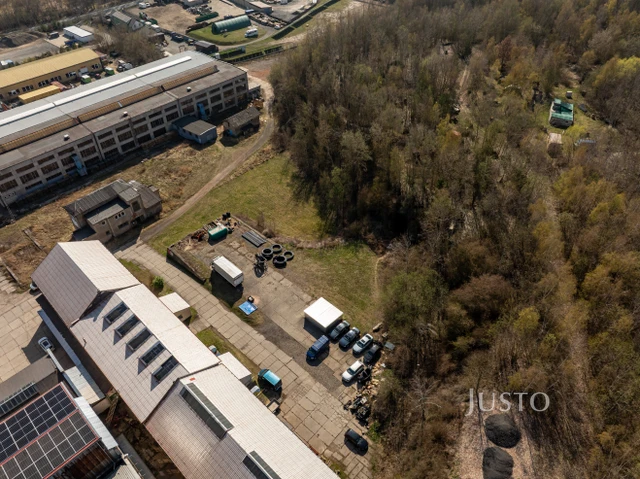 Prodej komerčního pozemku 1688 m²