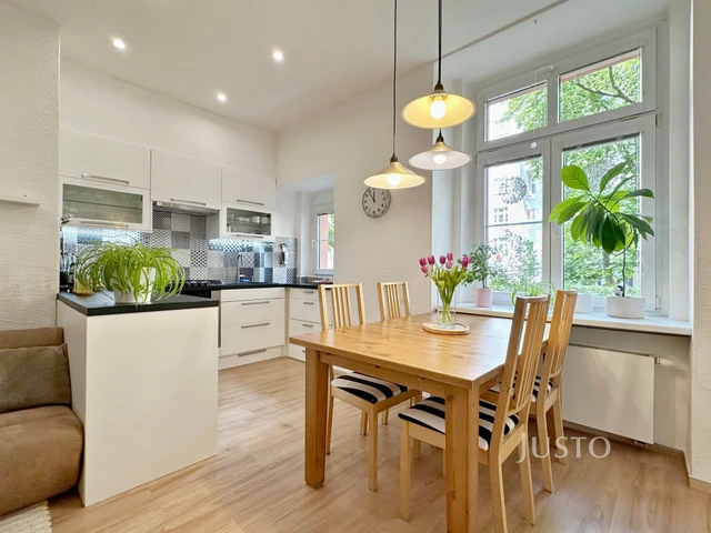 Prodej bytu 3+kk, 78 m², 9 m² sklepní kóje, Praha 3