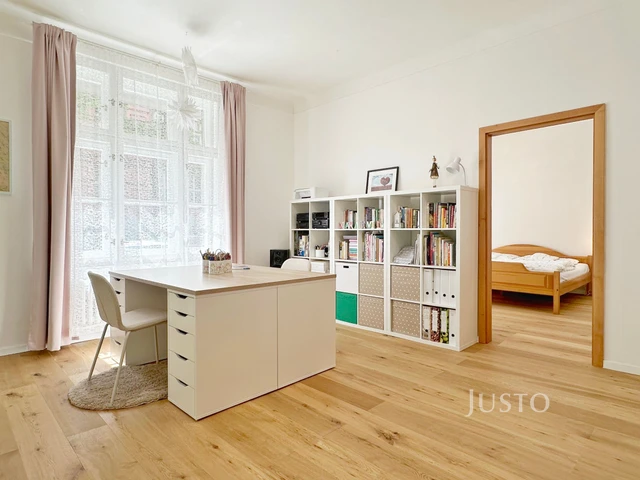 Prodej bytu 3+kk, 78 m², 9 m² sklepní kóje, Praha 3