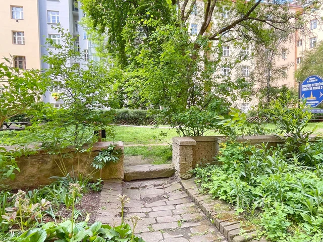 Prodej bytu 3+kk, 78 m², 9 m² sklepní kóje, Praha 3