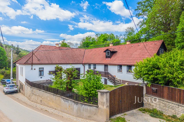 Prodej chalupy 137 m² s pozemkem 1588 m²