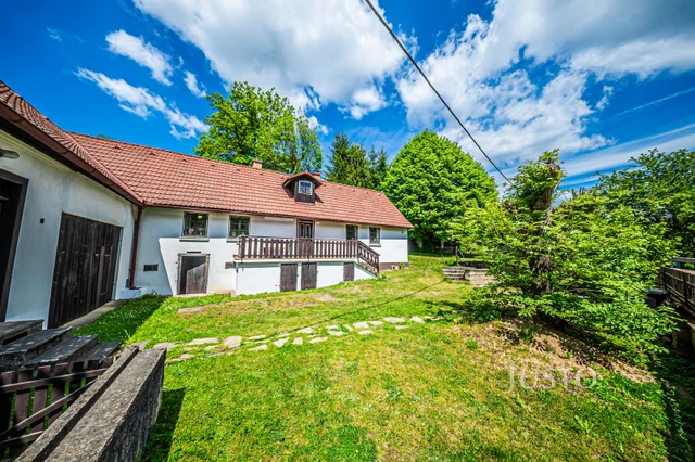Prodej rodinného domu 137 m² s pozemkem 1588 m²