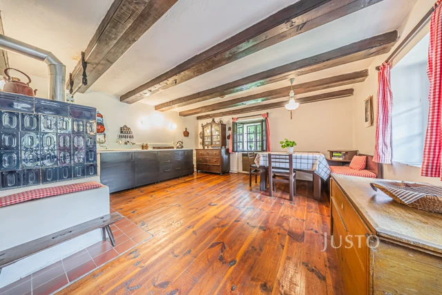 Prodej rodinného domu 137 m² s pozemkem 1588 m²