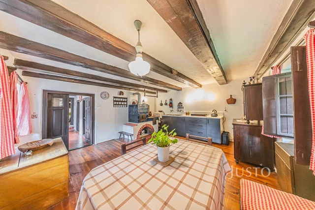 Prodej rodinného domu 137 m² s pozemkem 1588 m²