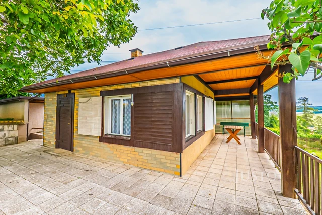 Prodej chaty 38 m² s pozemkem 770 m²