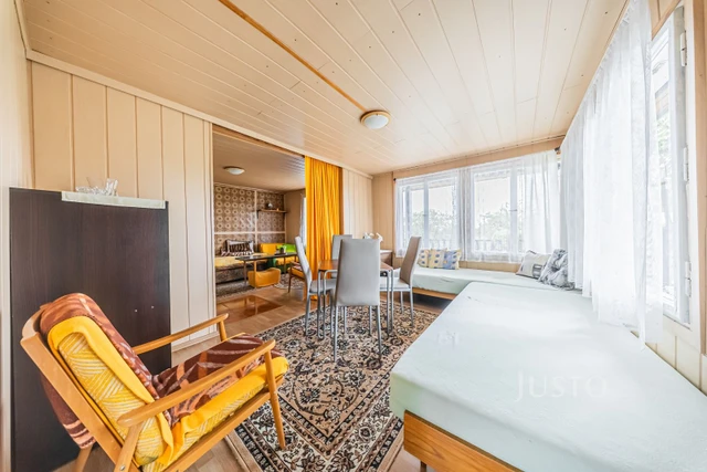 Prodej chaty 38 m² s pozemkem 770 m²
