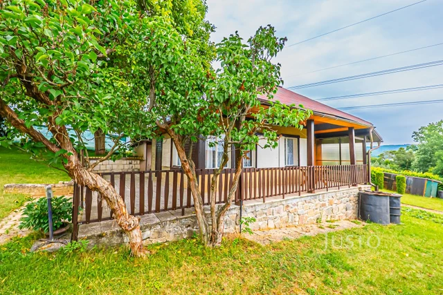 Prodej chaty 38 m² s pozemkem 770 m²