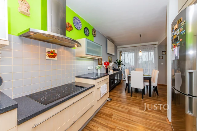 Prodej rodinného domu 206 m² s pozemkem 351 m²