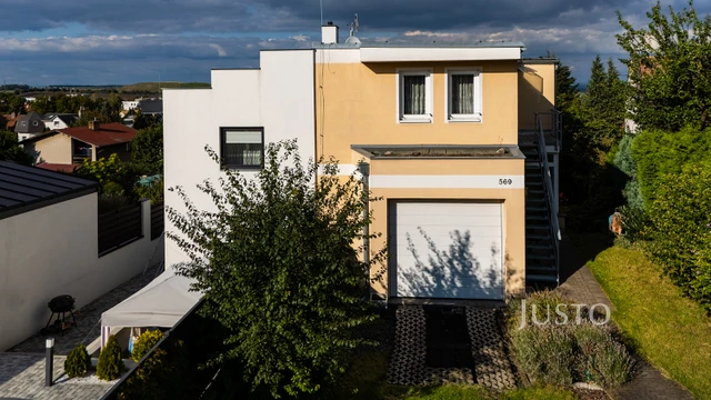 Prodej rodinného domu 206 m² s pozemkem 351 m²
