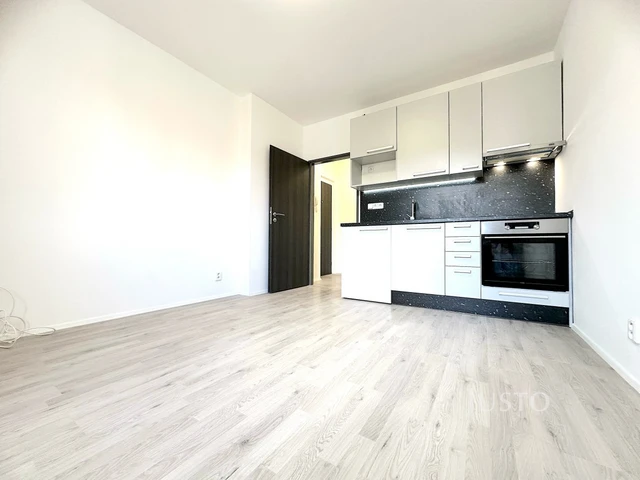 Pronájem 1+kk 25 m²