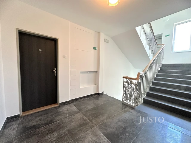 Pronájem 1+kk 25 m²