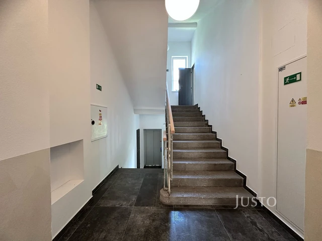 Pronájem 1+kk 25 m²