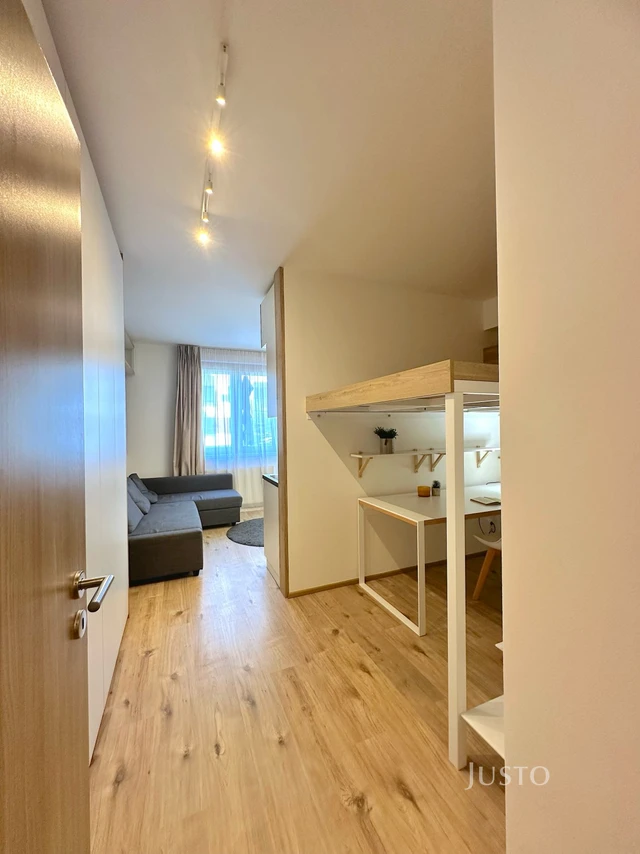 Pronájem 1+kk 32 m² + balkón 5 m²