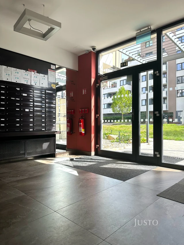 Pronájem 1+kk 32 m² + balkón 5 m²