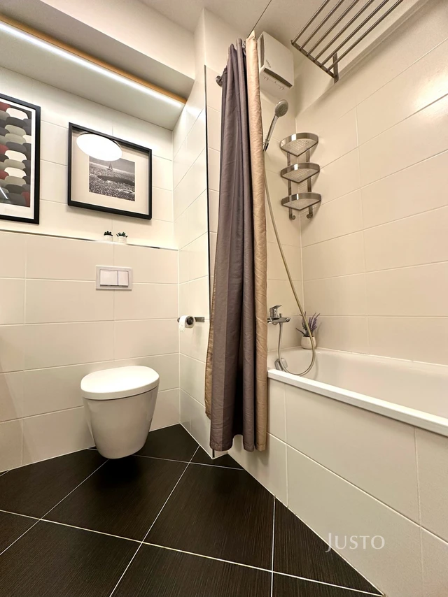 Pronájem 1+kk 32 m² + balkón 5 m²