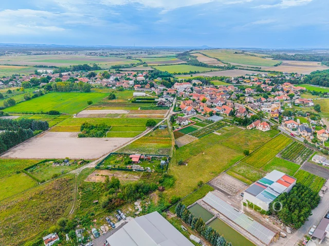 Prodej pozemku 991 m²