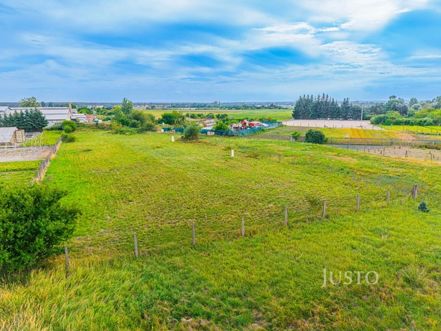 Prodej pozemku 968 m²