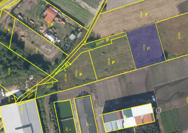 Prodej pozemku 866 m²