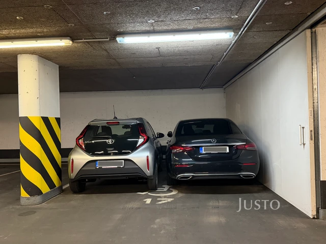 Pronájem garážového stání 25 m²