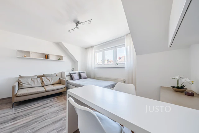 Prodej 1+kk 32 m²