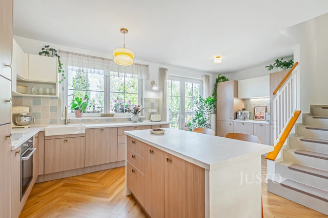 Prodej rodinného domu 129 m² s pozemkem 333 m² + balkón 3 m²