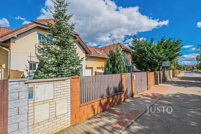 Prodej rodinného domu 129 m² s pozemkem 333 m² + balkón 3 m²