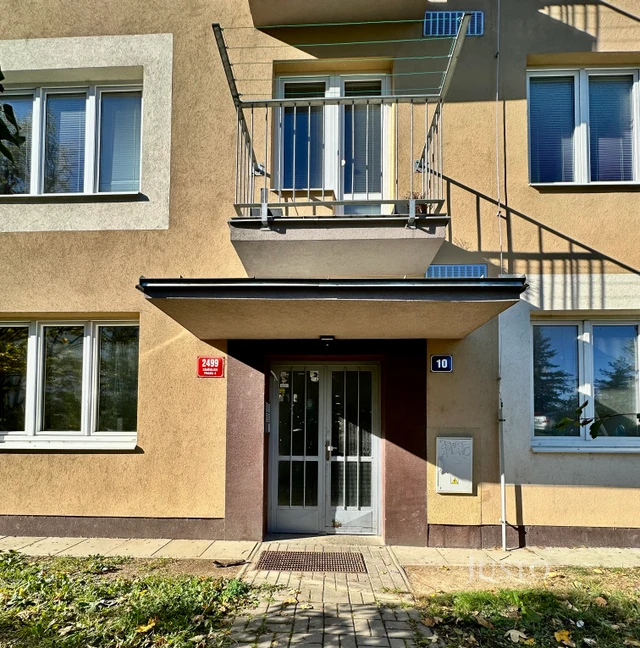 Pronájem 2+1 56 m² + balkón 1,6 m²