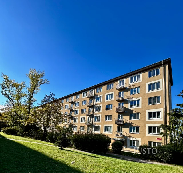 Pronájem 2+1 56 m² + balkón 1,6 m²