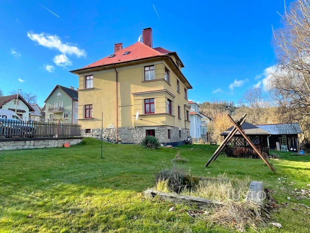 Prodej 2+1 55 m² + parkování