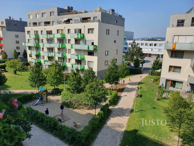 Prodej 3+kk 69 m² + balkón 6 m² + parkování