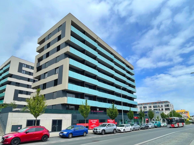 Prodej garsoniéry 33 m² + balkón 7 m²