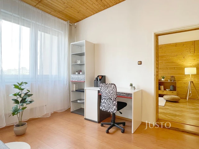 Prodej 4+1 72 m² + terasa 3 m² + lodžie 9 m²