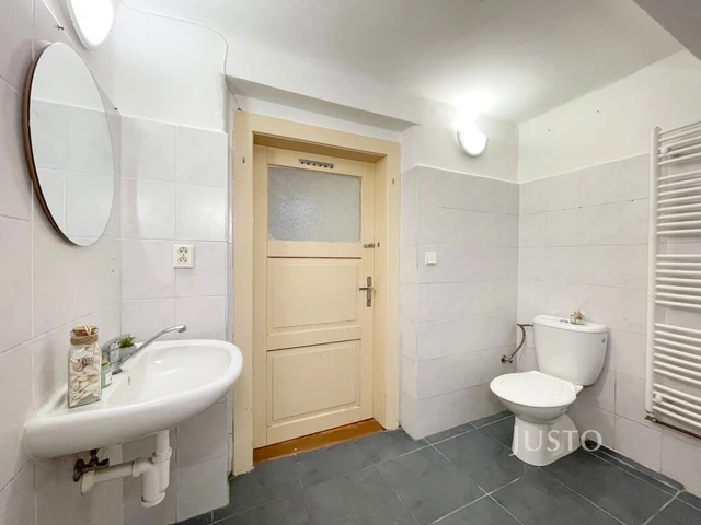 Prodej 2+1 55 m² + parkování