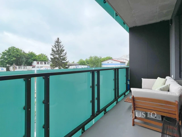 Prodej garsoniéry 33 m² + balkón 7 m²