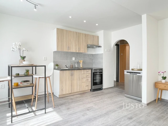 Prodej 2+kk 51 m² + lodžie 4 m²