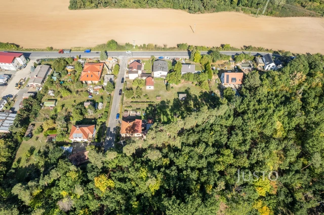 Prodej pozemku 1497 m²