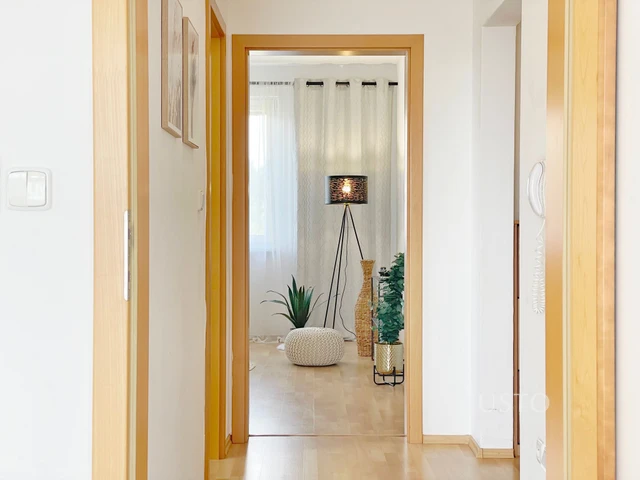 Prodej 4+kk 78 m² + balkón 2 m² + parkování