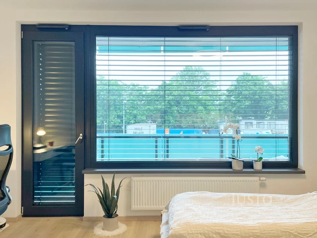 Prodej garsoniéry 33 m² + balkón 7 m²