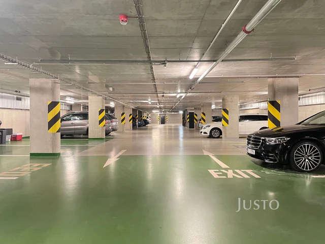 Prodej 2+kk 53 m² + parkování