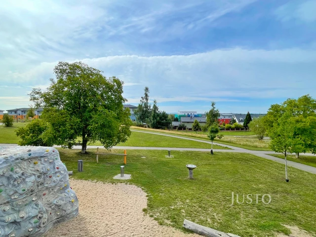 Prodej 4+kk 78 m² + balkón 2 m² + parkování