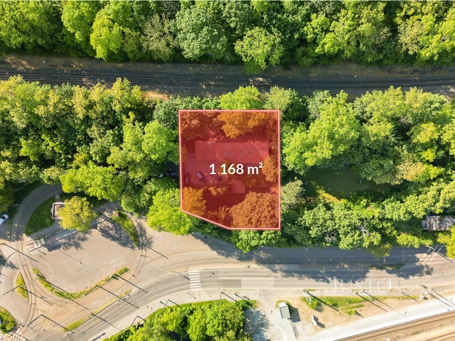 Prodej kanceláří 250 m² s pozemkem 1168 m²
