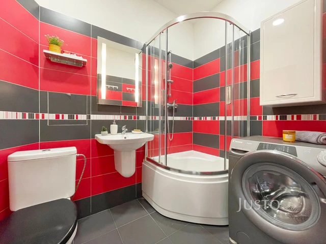 Prodej 2+kk 64 m² + balkón 4 m²