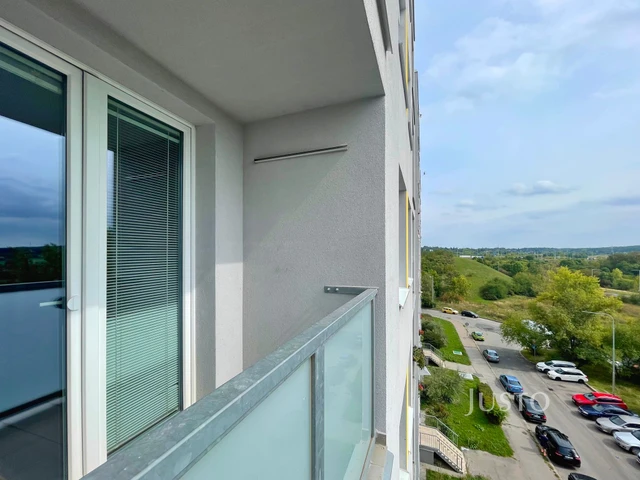 Prodej 2+kk 43 m² + lodžie 2 m²