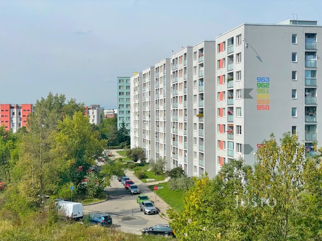 Prodej 2+kk 43 m² + lodžie 2 m²