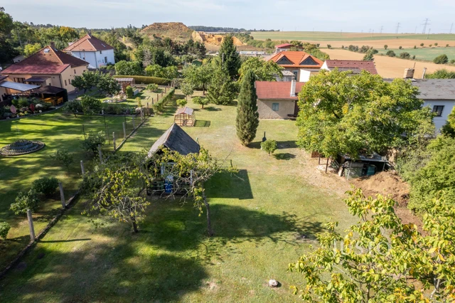 Prodej pozemku 1497 m²