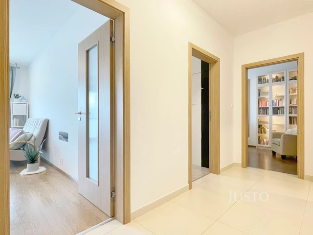 Prodej 3+kk 69 m² + balkón 6 m² + parkování